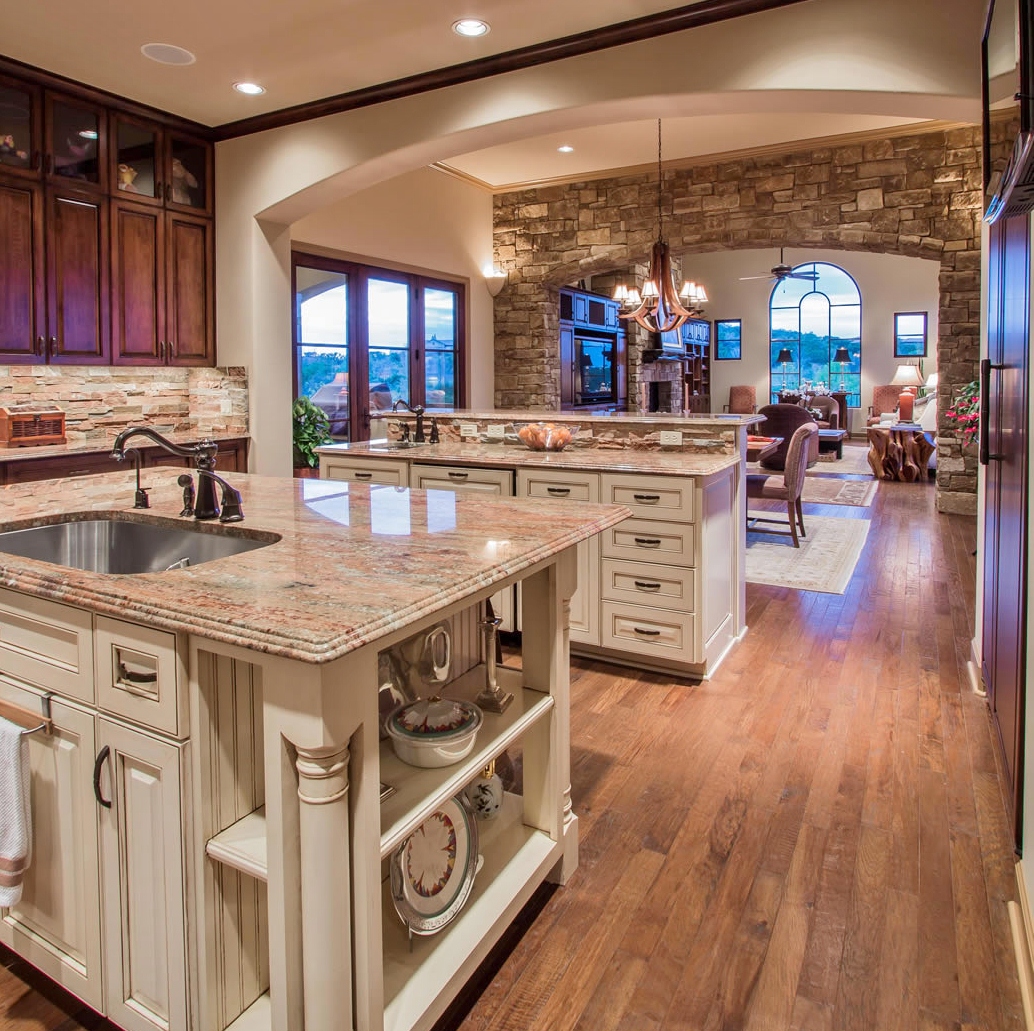 Realtors and Home Sellers Open Doors: Showcase Luxury Homes in Spanish Oaks